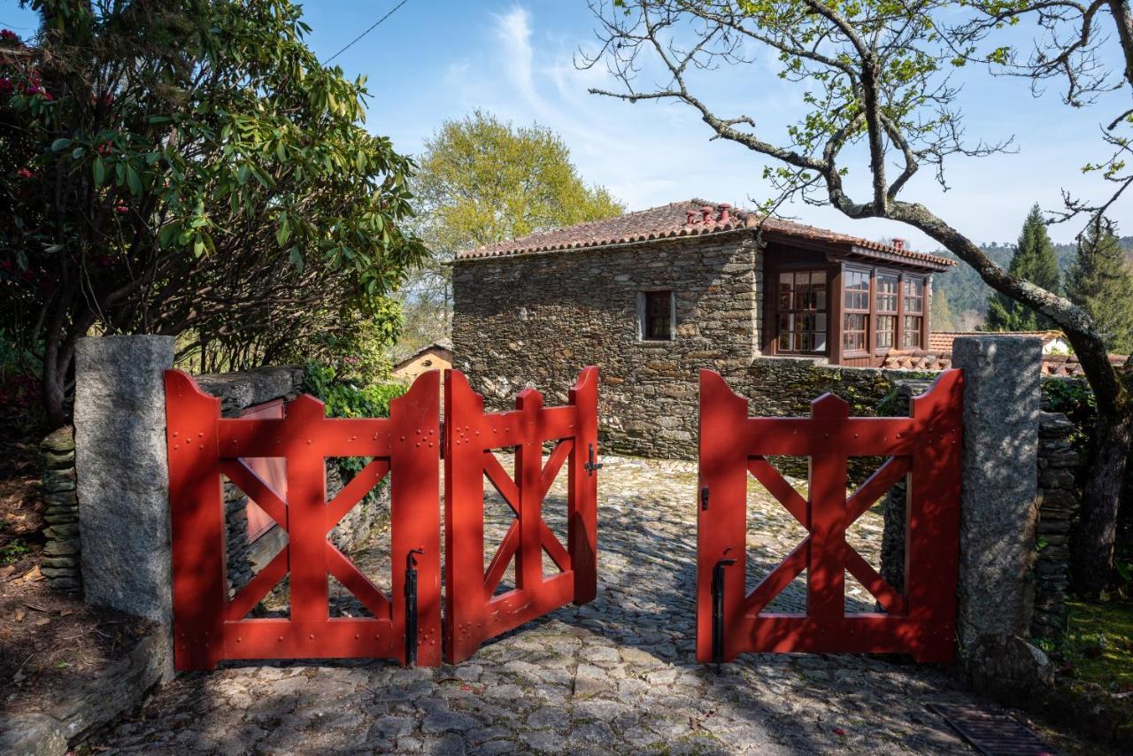 Quinta De Mouraes Casa Dos Rododendros Guest House Lever Luaran gambar